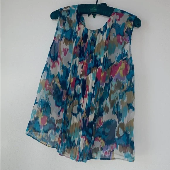 W118 by Walter Baker in a size Small. Colorful Sleeveless Blouse Small - Picture 4 of 12